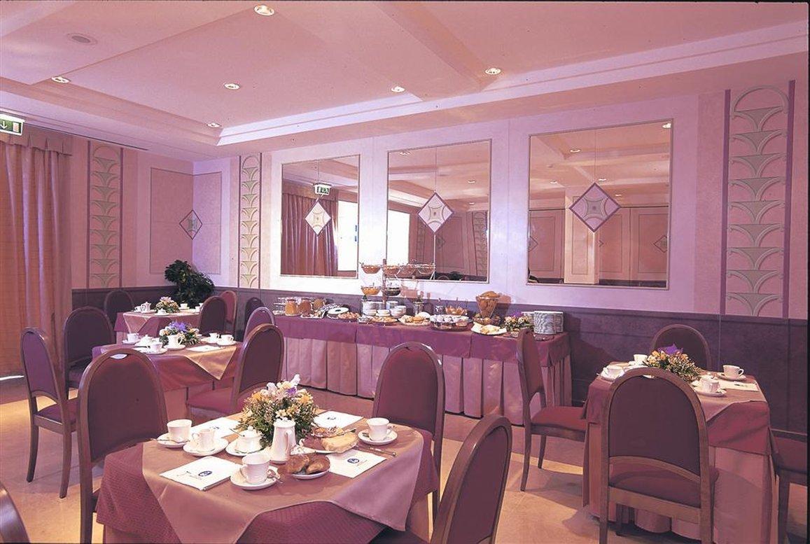 Hotel Imperatori Rome Exterior photo